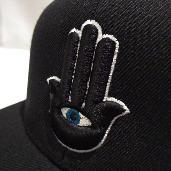 Hamsa Hand 3rd Eye 3D Embroidered Black Snapback Hat Flat Bill 6 Panel Yupoong - Picture 4 of 10